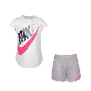 Nike Girls’ 2-piece Shorts Set NWT